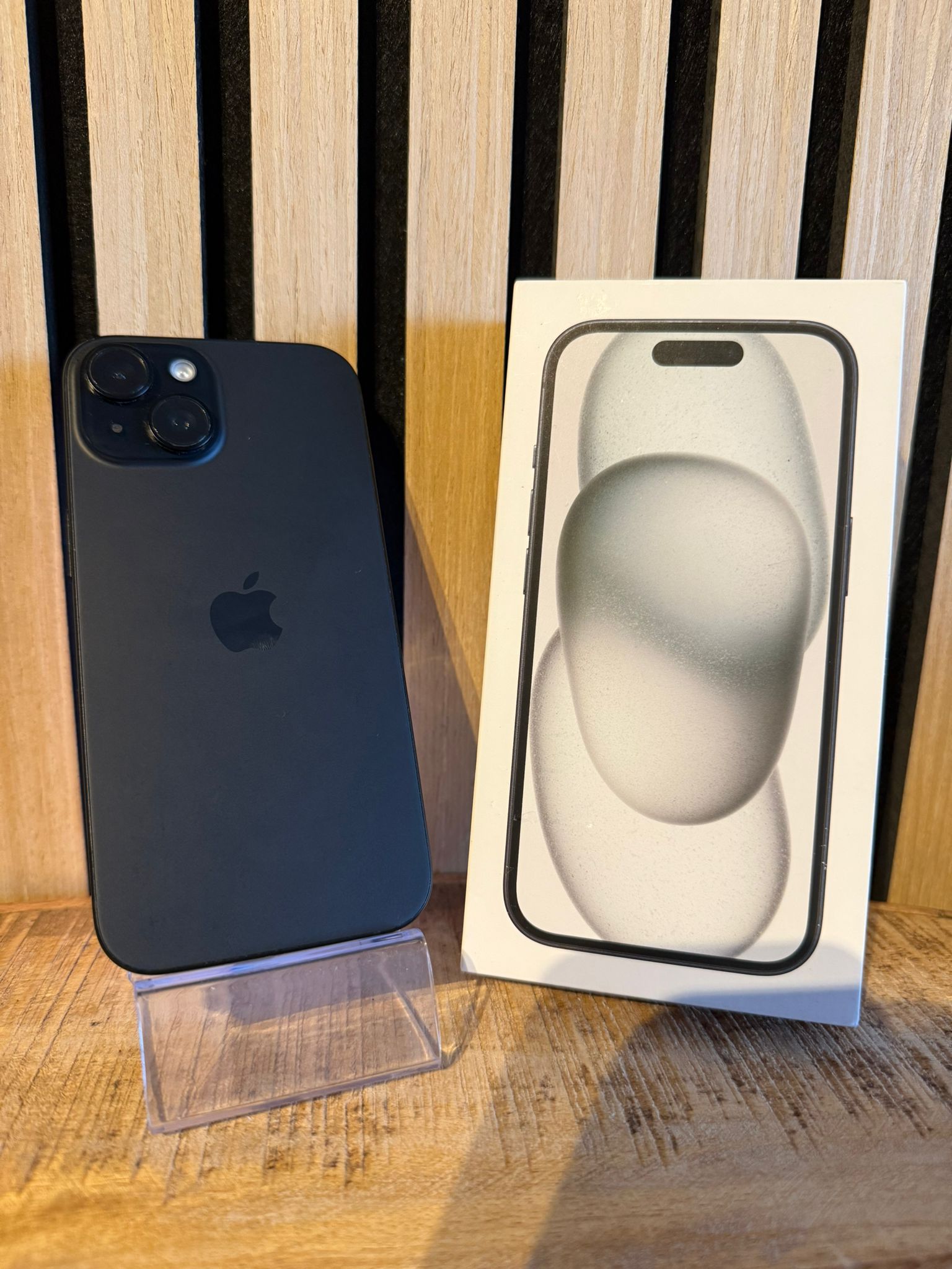 iPhone 15